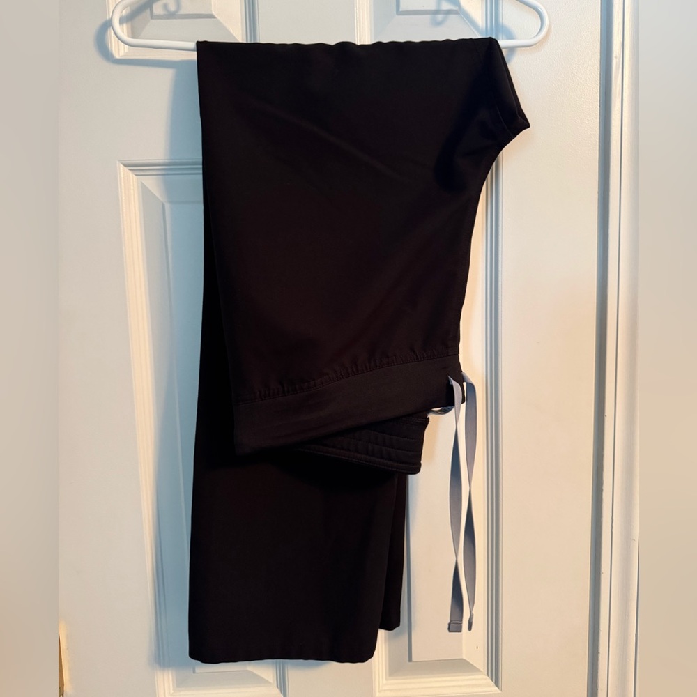 FIGS Black Livingston Regular Waist Pants